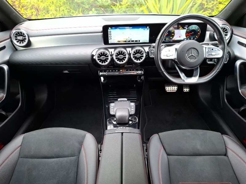 Used Mercedes-Benz CLA 2023 for sale - 76548580: Photo 2