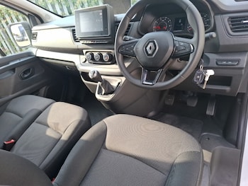 Used Renault Trafic 2024 for sale - 79267470: Photo