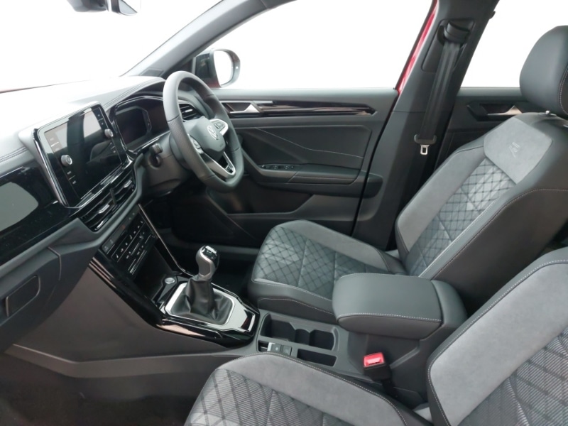 Used Volkswagen T-Roc 2025 for sale - 77012894: Photo 5