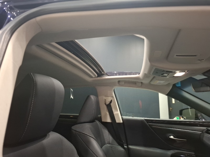 Used Lexus ES 2023 for sale - 76451628: Photo 12