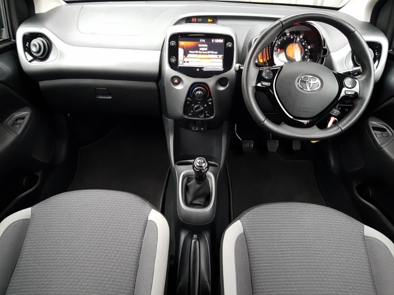 Used Toyota AYGO 2022 for sale - 76497973: Photo 2