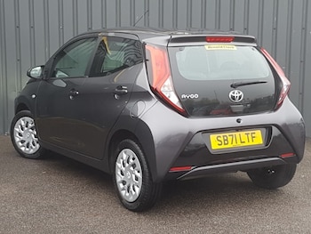 Used Toyota AYGO 2022 for sale - 76497973: Photo