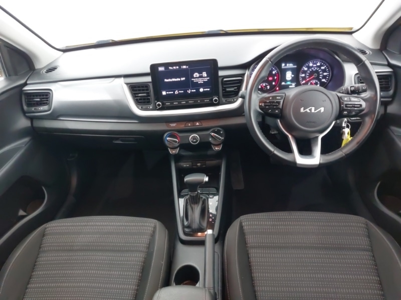 Used Kia Stonic 2022 for sale - 76150339: Photo 2