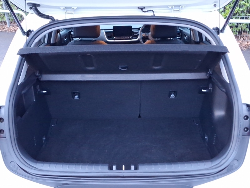 Used Kia Stonic 2021 for sale - 77526734: Photo 8