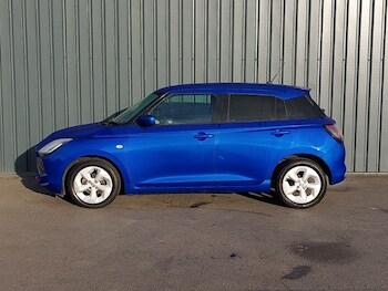 Used Suzuki Swift 2024 for sale - 77438877: Photo