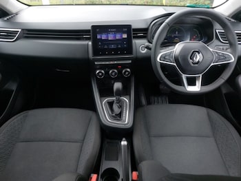 Used Renault Clio 2023 for sale - 79432430: Photo
