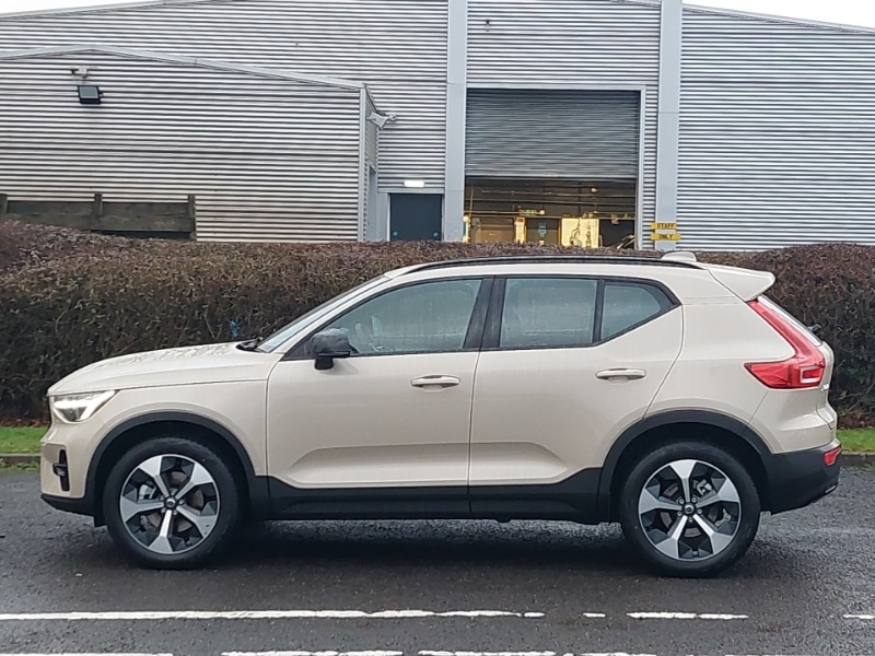 Used Volvo XC40 2025 for sale - 77025018: Photo 4