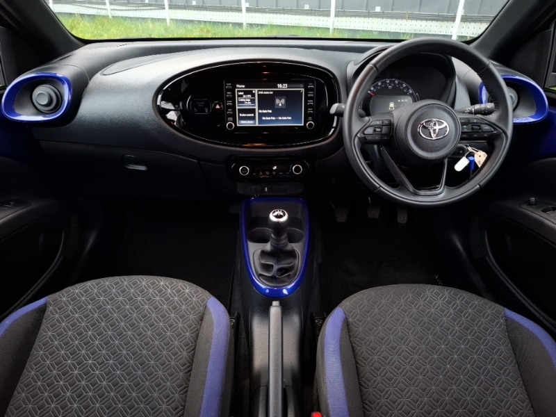 Used Toyota Aygo X 2023 for sale - 77816952: Photo 2