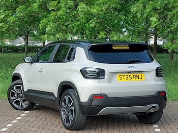 Used Jeep Avenger 2025 for sale - 78766666: Photo