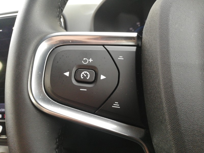 Used Volvo XC40 2025 for sale - 77202340: Photo 10