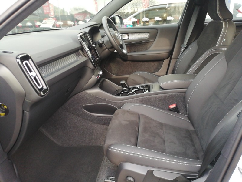 Used Volvo XC40 2025 for sale - 77202340: Photo 5