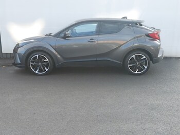 Used Toyota C-HR 2022 for sale - 77419525: Photo