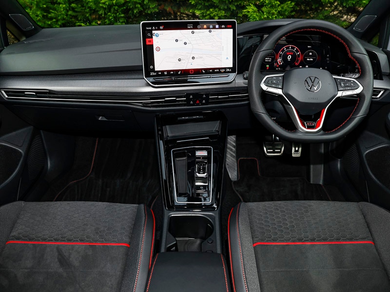 Used Volkswagen Golf 2025 for sale - 77112134: Photo 2