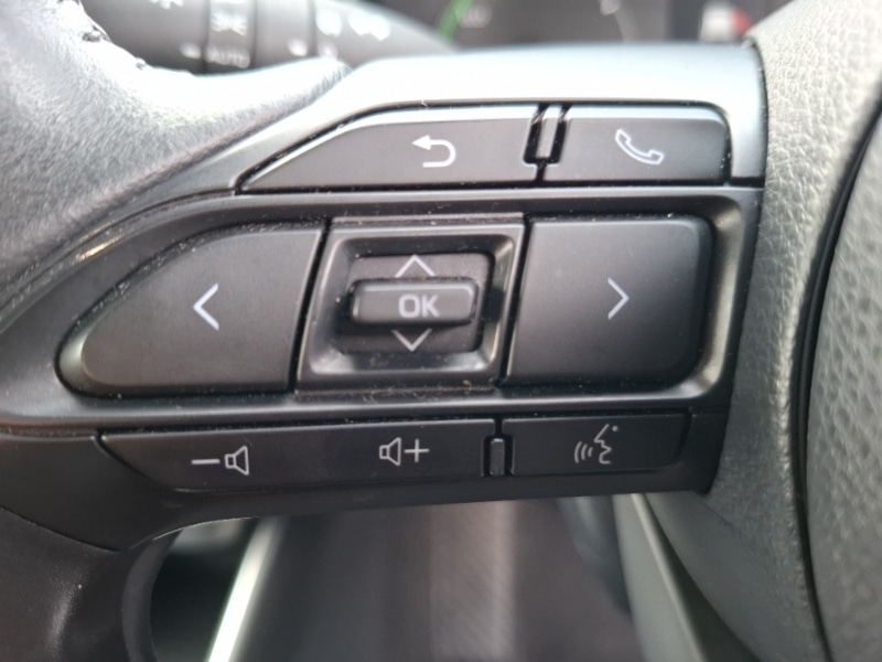 Used Mazda Mazda2 HYBRID 2024 for sale - 76700440: Photo 12