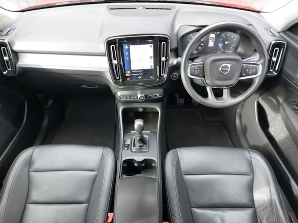 Used Volvo XC40 2020 for sale - 76275411: Photo 2