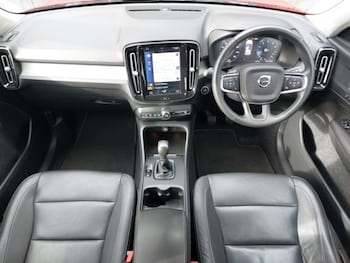 Used Volvo XC40 2020 for sale - 76275411: Photo 2