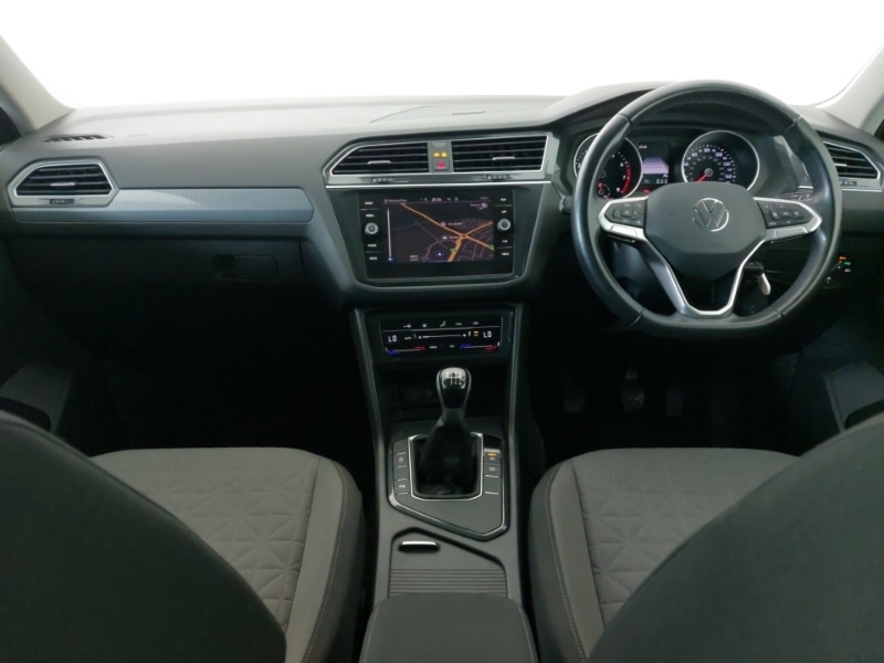 Used Volkswagen Tiguan 2020 for sale - 77999170: Photo 2