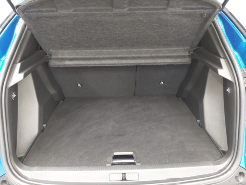 Used Peugeot 2008 2022 for sale - 77698685: Photo 8