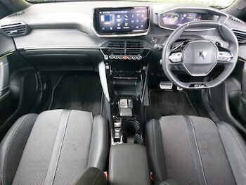 Used Peugeot 2008 2024 for sale - 76258828: Photo 2