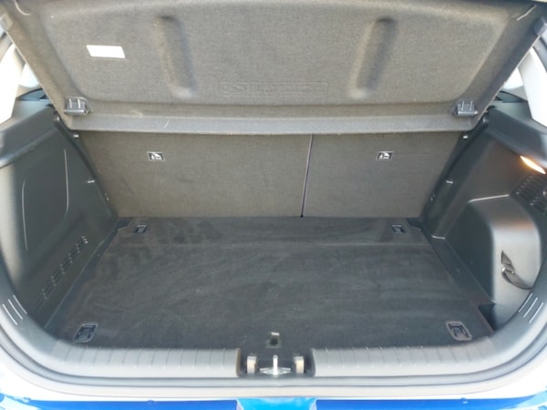 Used Hyundai i20 2023 for sale - 76343075: Photo 8