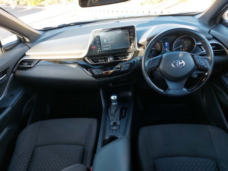 Used Toyota C-HR 2021 for sale - 77838232: Photo 2