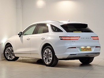 Used Genesis GV70 2023 for sale - 79557447: Photo