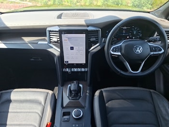 Used Volkswagen Amarok 2024 for sale - 79460765: Photo