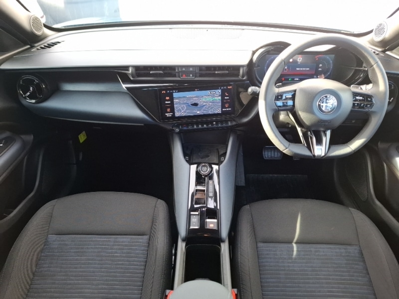 Used Alfa Romeo Junior 2025 for sale - 77761962: Photo 2