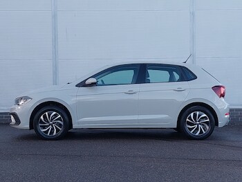 Used Volkswagen Polo 2022 for sale - 77365733: Photo