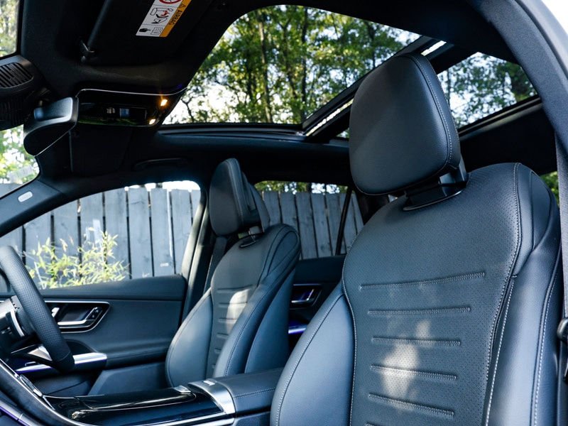 Used Mercedes-Benz GLC 2023 for sale - 76920845: Photo 11