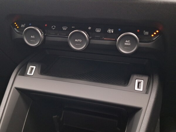 Used Citroen C4 2025 for sale - 76269530: Photo 12