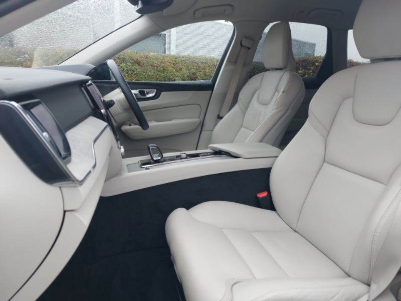 Used Volvo XC60 2022 for sale - 77565624: Photo 5