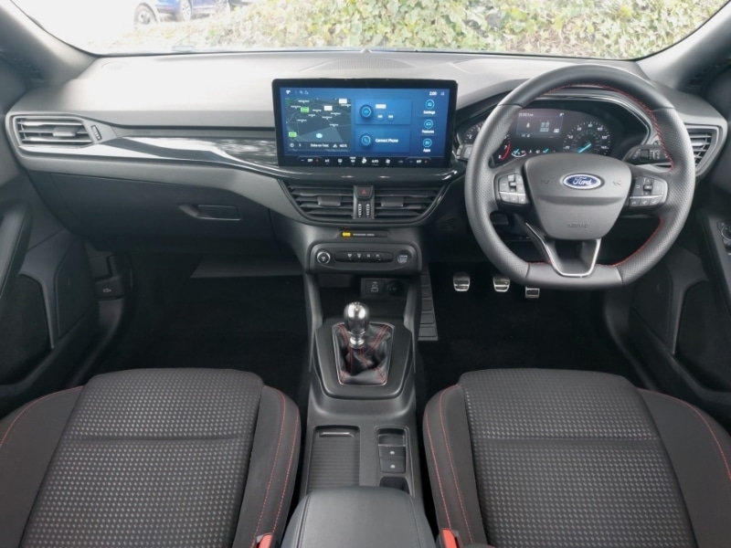 Used Ford Focus 2023 for sale - 78005795: Photo 2