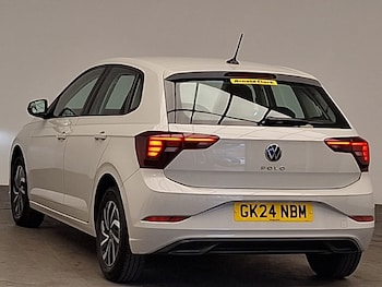 Used Volkswagen Polo 2024 for sale - 78230589: Photo