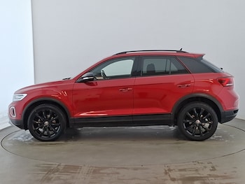 Used Volkswagen T-Roc 2023 for sale - 79432283: Photo