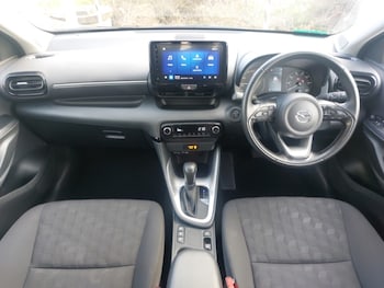 Used Mazda Mazda2 HYBRID 2024 for sale - 77365740: Photo