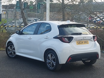 Used Mazda Mazda2 HYBRID 2024 for sale - 77365740: Photo