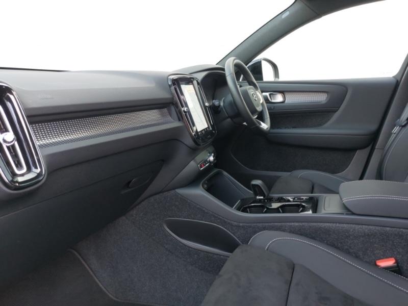 Used Volvo XC40 2024 for sale - 76749501: Photo 5