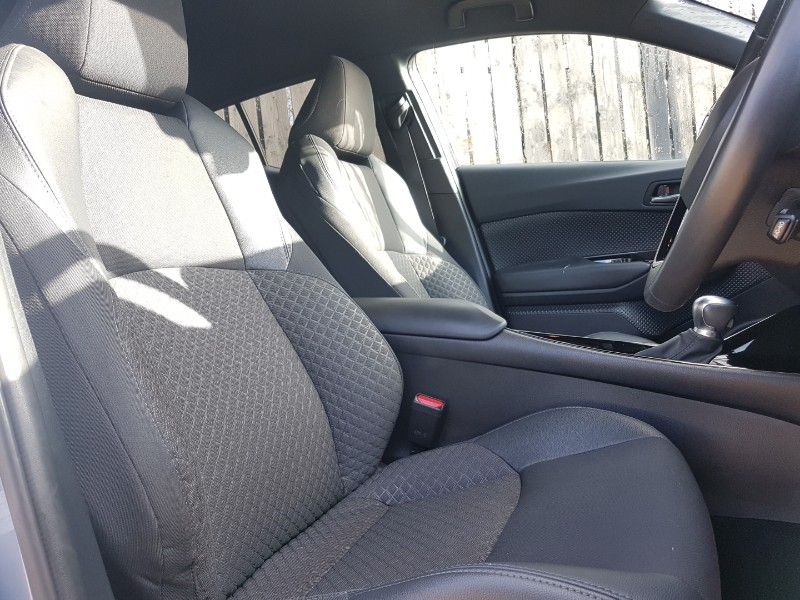 Used Toyota C-HR 2022 for sale - 77637332: Photo 12