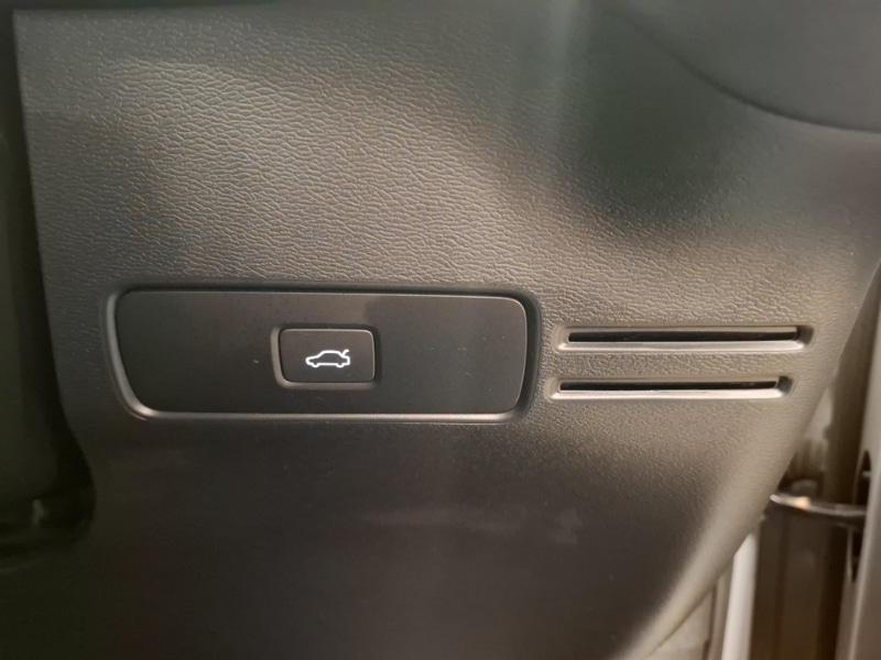 Used Volvo XC40 2022 for sale - 77012850: Photo 10