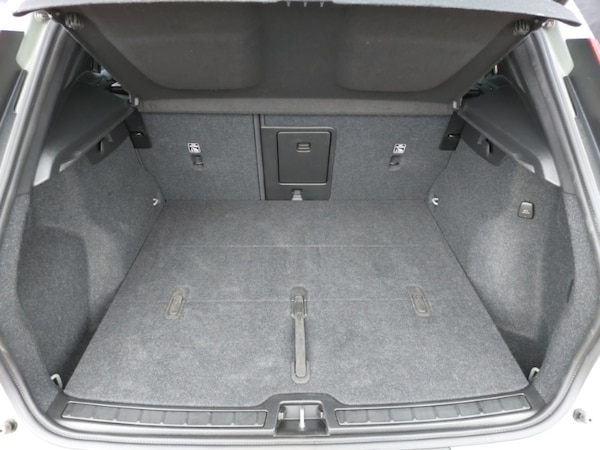 Used Volvo XC40 2024 for sale - 76347690: Photo 8