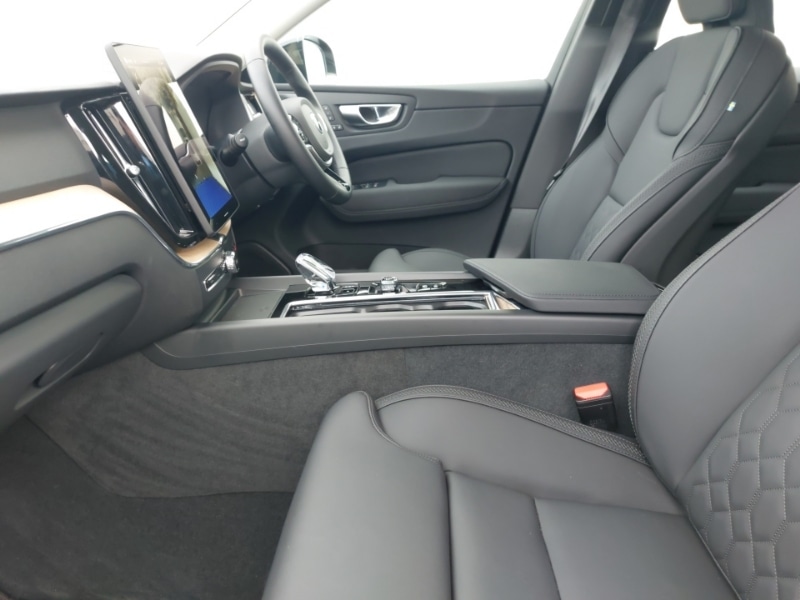 Used Volvo XC60 2025 for sale - 77596957: Photo 5