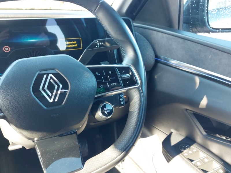 Used Renault Megane E Tech 2022 for sale - 77985373: Photo 11