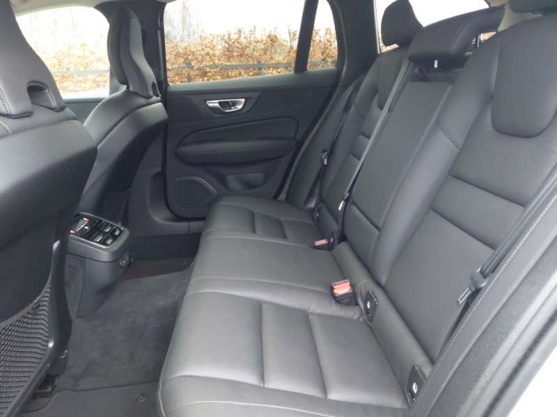 Used Volvo V60 2025 for sale - 78216200: Photo 6