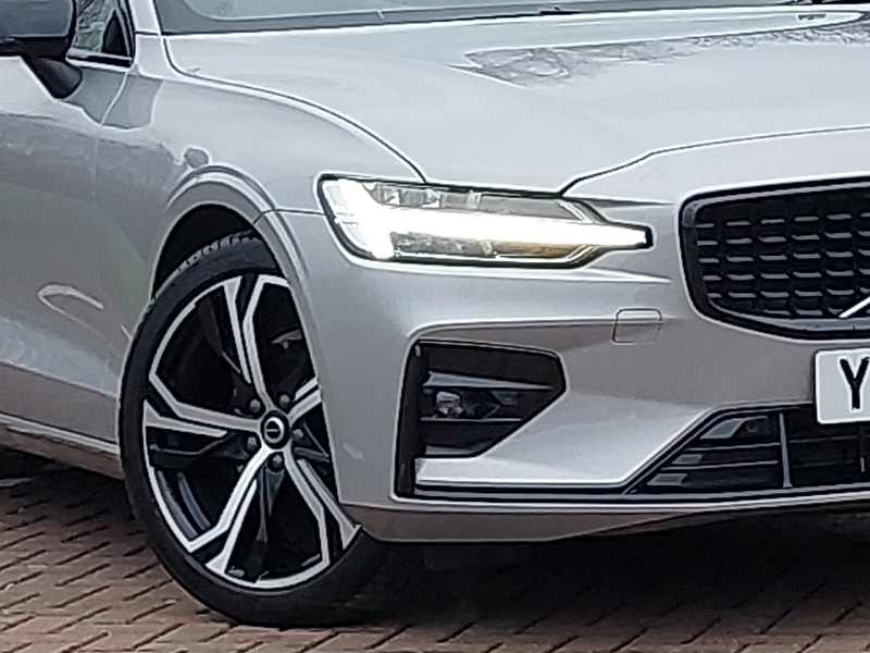 Used Volvo V60 2025 for sale - 78216200: Photo 9