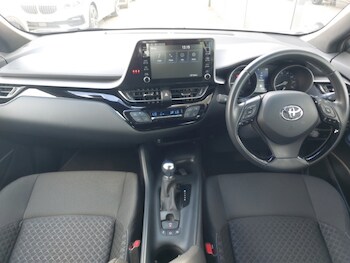 Used Toyota C-HR 2023 for sale - 78560666: Photo