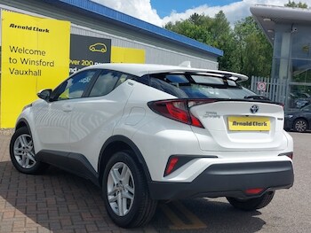 Used Toyota C-HR 2023 for sale - 78560666: Photo