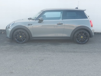 Used MINI Hatch 2021 for sale - 78467253: Photo