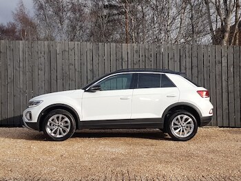 Used Volkswagen T-Roc 2025 for sale - 77933753: Photo