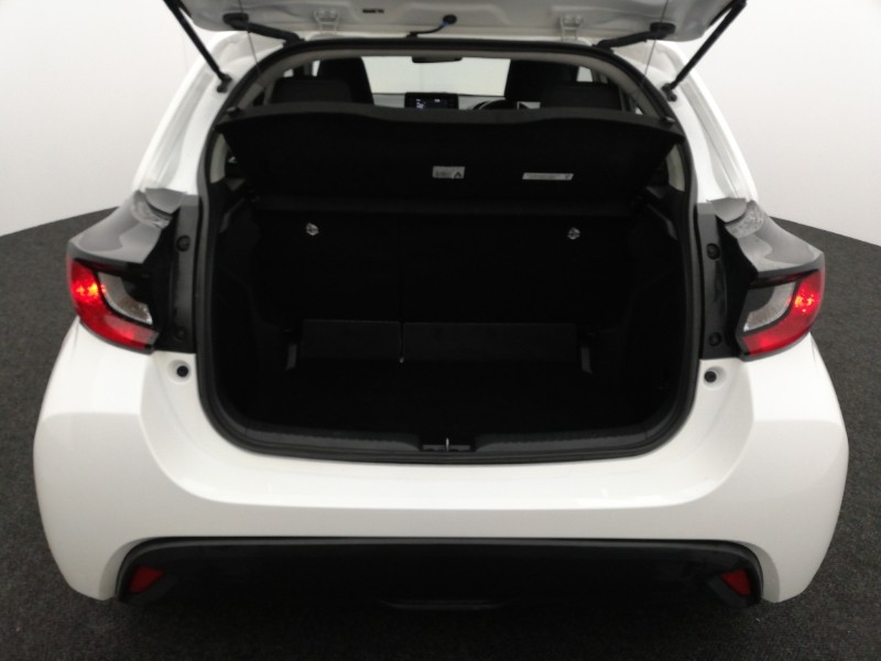 Used Toyota Yaris 2022 for sale - 76383709: Photo 8